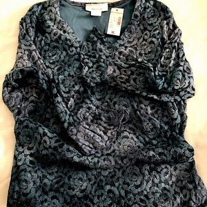 SOLD….Women’s top